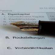 Unternehmensbewertung, Gutachten, IFRS