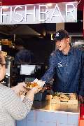 Fishbar | Originale Hamburger Fischbrötchen an den Landungsbrücken - GALLERY