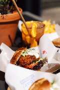 Fishbar | Originale Hamburger Fischbrötchen an den Landungsbrücken - GALLERY