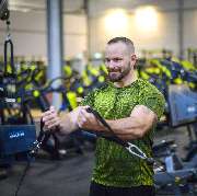 FITNESS HALLE 46 - Fitness_HALLE46_Training_008.png