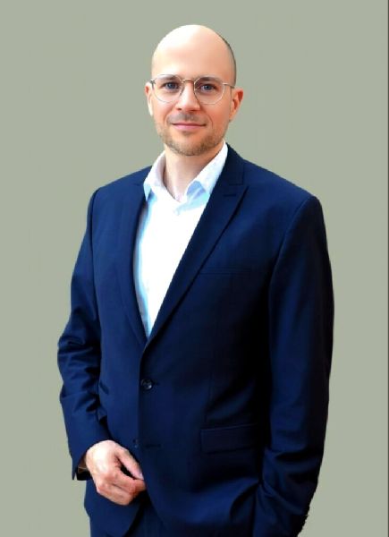 Fotograf Malik Özipek - Geschäftsführer im Busines …