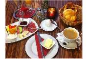 Franz Schreiner Café - Confiserie - Pralinenwerkstatt - GALLERY
