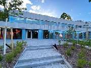 Fröbel-Kindergarten Wangener Höhe - FRÖBEL-Kindergarten Wangener Höhe in Stuttgart, Außenansicht, FRÖBEL-Logo, © 2021 FRÖBEL e.V. Alle Rechte vorbehalten