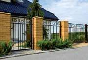 Garagentore & Zäune | Moosburger GmbH | München - Gelbe Mauer - Moosburger Tore & Zäune GmbH München