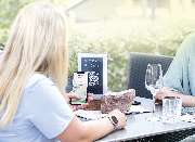 Gastronovi GmbH - Gäste begeistern leicht gemacht: Mit den digitalen Gästeservice-Tools von Gastronovi vereinfachst Du Bestellungen, Reservierungen & Zahlungen – bequem per Smartphone. Für mehr Service, weniger Aufwand.