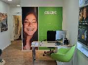 GEERS Hörgeräte - Innenaufnahme vom Kassenbereich/Wartebereich von GEERS