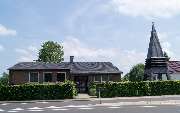 Gemeindehaus Lammersdorf - Evangelische Kirchengemeinde Monschauer Land - Glockenturm und Gemeindehaus in Lammersdorf.