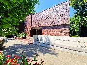 Gemeindezentrum - Evangelische Gemeinde Duisburg Hochfeld-Neudorf - Ev. Gemeindezentrum Duisburg Neudorf an der Wildstraße, Foto: Mike Kim