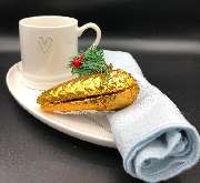Geschmacksache by silke - Bastion Collection Teller und Tasse, Nougatzapfen von Sawade, Leinenserviette Bloomingville