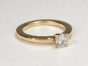 Gisela Nicolaysen Goldschmiede-Meisterin - Roségold Verlobungsring mit Brillant