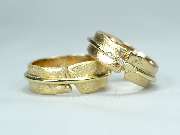 Gisela Nicolaysen Goldschmiede-Meisterin - Trauringe Gelbgold und Roségold mit Brillanten