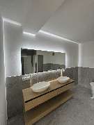 Glas Deuschl - Spiegel mit LED.JPEG