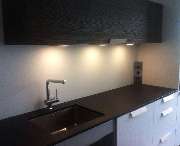 Glaserei Schaubeck GmbH | Fensterinstallation | München - Glasrückwand Küche - Glas im Innenbereich - Glaserei Schaubeck GmbH München