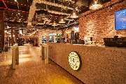 Gold's Gym Fitnessstudio Jena - Eingangsbereich