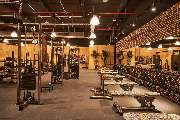 Gold's Gym Fitnessstudio Jena - Free Weights Area