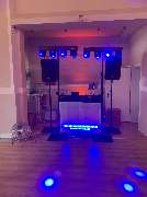 GPM-Entertainment - GPM-Entertainment Professionelles DJ-Setup in Münster mit LED-Lichtanlage, Tonanlage und Tanzflächenbeleuchtung. Ideal für Hochzeitsfeiern, Firmenfeste und private Veranstaltungen.