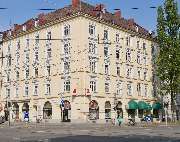 Grillparzer Apotheke - Aussenansicht der Grillparzer Apotheke