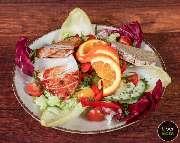 Hallenser Kartoffelhaus - salat hähnchen.jpg