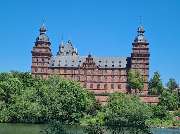 Handpan Showroom Aschaffenburg - Du bist auf der Suche nach einer passenden Handpan? Im Handpan-Showroom Aschaffenburg bieten wir Dir eine abwechslungsreiche Auswahl der unterschiedlichsten Instrumente von verschiedenen Herstellern zum ausprobieren und ka