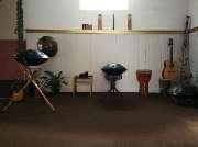 Handpan Showroom Franken - Bei uns findest Du nicht nur Dein neues Handpan Instrument, sondern selbstverständlich auch alles notwendigen Zubehör und Equipment.