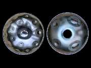 Handpan Showroom Wittstock - Die Extended Scales Handpans sind erweiterte Stimmungen mit zusätzlichen Tonfeldern auf der Unterseite der Handpan - den sogenannten Bottomnotes. Je mehr Tonfelder Deine Handpan besitzt, desdo vielseitiger kannst Du spielen - 