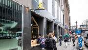 HANS IM GLÜCK - BERLIN Friedrichstraße - GALLERY