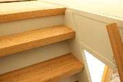 Haus- und Hof-Schreiner Hartmut Steil - ... wird zu einer schicken Wohnraumtreppe zum Dachgeschoss.