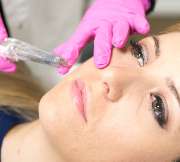 Hautzart Frankfurt – Hautverjüngung & Ästhetische Medizin - GALLERY