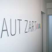 Hautzart Frankfurt – Hautverjüngung & Ästhetische Medizin - GALLERY