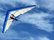 HDI Versicherungen: Can Tanju - Spezialist für die Absicherung von Flugsportlern