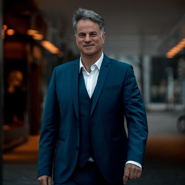 HDI Versicherungen: Marcus Ailinger - Marcus Ailin …