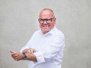 HDI Versicherungen: Peter Schneider - Peter Schneider
