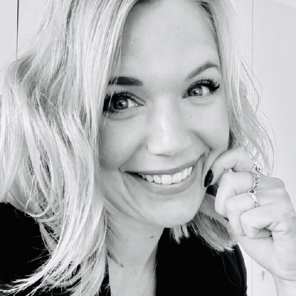 Heal and Feel - LOGO