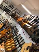 Heikos Kreativ Music Store - GALLERY