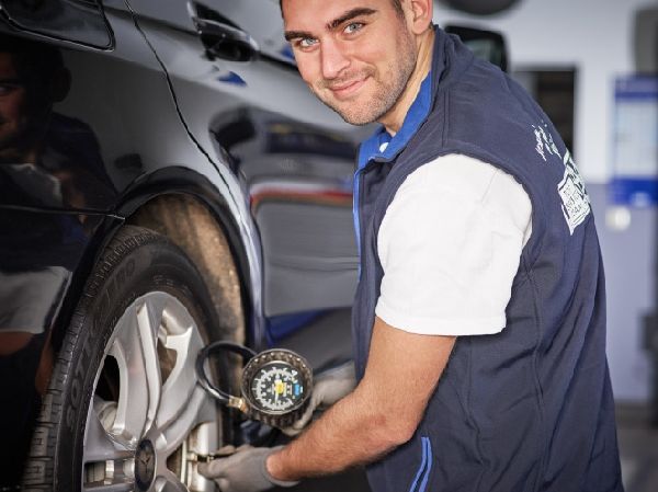 Heinrich Nabholz Autoreifen GmbH - GALLERY