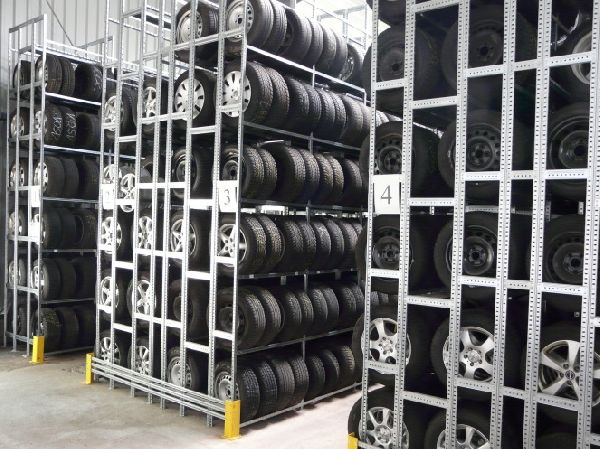 Heinrich Nabholz Autoreifen GmbH - GALLERY