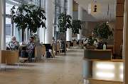 Helios Vogtland-Klinikum Plauen - Ein Wartebereich des Helios Vogtland-Klinikums Plauen