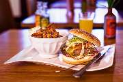 Hensel Burger - 15