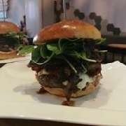Hensel Burger - 7