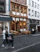 Herr von Myra Brotmanufaktur - GALLERY