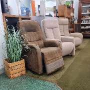 - Möbel & Hausrat -