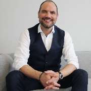 Holger Jaksch - Business Consulting Services - LOGO