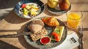 Holiday Inn - the Niu, Bricks Hamburg Eppendorf by IHG - GALLERY
