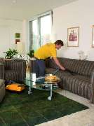 Home Service Berlin - Haushaltshilfe - Saugen 354x473 (368KB).PNG