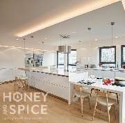 wohnraum konzepte und küchen konzepte von HONEYandSPICE - HONEYandSPICE innenarchitektur + design, Wiesbaden