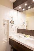 Hotel Essener Hof, Sure Hotel Collection by Best Western - Guest room bath