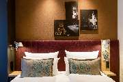 Hotel Motel One Stuttgart-Mitte - Hotel Motel One Stuttgart-Mitte - Room