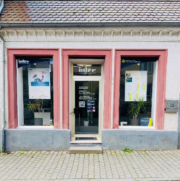 INTER Versicherungsgruppe Emanuele Castore - Außen …