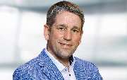 Itzehoer Versicherungen: Benjamin Bürger - GALLERY
