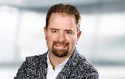 Itzehoer Versicherungen: Dennis Röseler - GALLERY